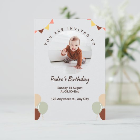 風船と写真を持つ最初の誕生日 招待状 (スタンド正面)
