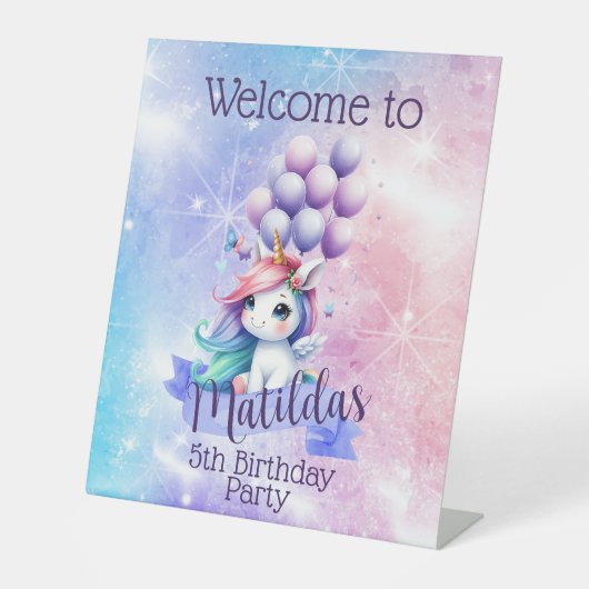 風船の台座の看板を持つ美しいユニコーン 台座サイン (正面)