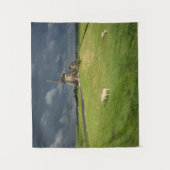 風車が暗雲の下にある羊 タペストリー (正面)