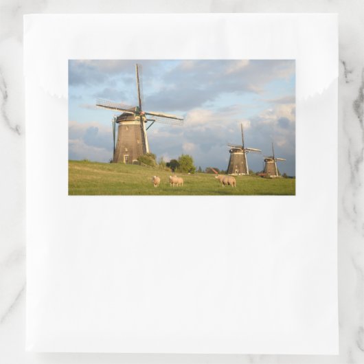 風車と羊を持つ風景 長方形シール (バッグ)