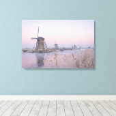 風車の上の冬の柔らかい日の出の光 キャンバスプリント (インサイチュ (ウッドフロア))
