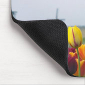 風車やチューリップが〜の運河沿いにある マウスパッド (コーナー)