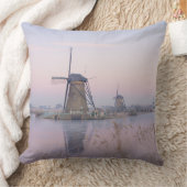 風車上の冬の柔らかい日の出ライト クッション (ブランケット)