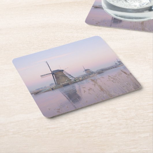 風車上の冬の柔らかい日の出ライト スクエアペーパーコースター (アングル)