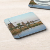 風車、キンダーディク、オランダ コースター (左側)