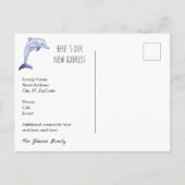 飛び跳ねるイルカのビーチシーン 新しい住所 案内ポストカード (裏面)