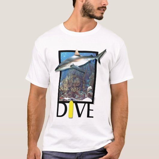 飛び込みGroupyのダイビング、鮫のTシャツ Tシャツ (正面)
