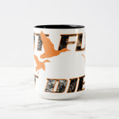 飛べば死にます ツートーンマグカップ (中央)