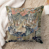 飛んだシカ(タペストリー) クッション (ブランケット)