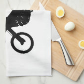 飛んでいるで高い土のバイクの発育阻害 キッチンタオル (四つ折り)