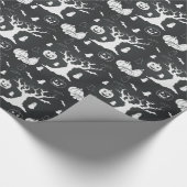 飛んでいるなこうもりハロウィンの恐い森林 ラッピングペーパー (角)