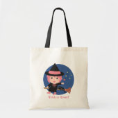 飛んでいるなほうきのかわいい魔法使いそして黒猫 トートバッグ (正面)