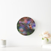 飛んでいるなハチドリおよびカラフルの背景 ラウンド壁時計 (ホーム)
