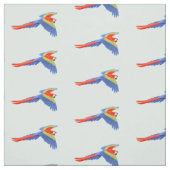 飛んでいるな深紅のコンゴウインコのオウムの生地 ファブリック (見本)