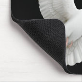 飛んでいるな白の鳩のマウスパッド マウスパッド (コーナー)