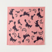 飛んでいるハロウィーンの夜3Dで半月の間の魔女 タペストリー (正面(横))