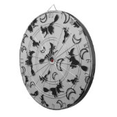 飛んでいるハロウィーンの夜3Dで半月の間の魔女 ダーツボード (正面右)