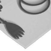 飛んでいるハロウィーンの夜3Dで半月の間の魔女 テーブルクロス (アングル)