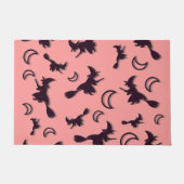 飛んでいるハロウィーンの夜3Dで半月の間の魔女 ドアマット (正面)