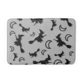 飛んでいるハロウィーンの夜3Dで半月の間の魔女 バスマット (正面)