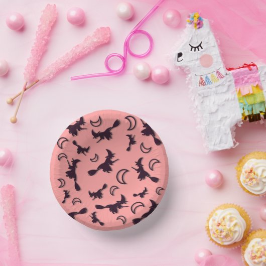 飛んでいるハロウィーンの夜3Dで半月の間の魔女 ペーパーボウル (パーティー)