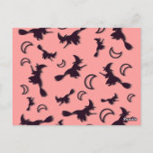 飛んでいるハロウィーンの夜3Dで半月の間の魔女 ポストカード (裏面)