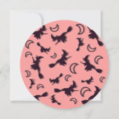 飛んでいるハロウィーンの夜3Dで半月の間の魔女 招待状 (裏面)