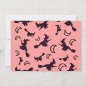 飛んでいるハロウィーンの夜3Dで半月の間の魔女 招待状 (裏面)