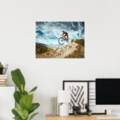 飛んでいるマウンテンバイクのダウンヒル ポスター (ホームオフィス)