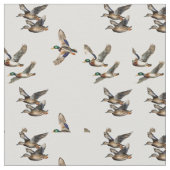 飛んでいるマガモ ファブリック (クローズアップ)