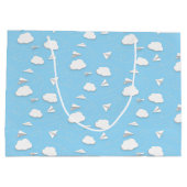 飛んでいる紙飛行機パフィー雲任意の色 ラージペーパーバッグ (裏面)