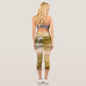 飛んでいる貝 – 抽象芸術 カプリレギンス (裏面)