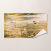 飛んでいる貝 – 抽象芸術 ハンドタオル (ハンドタオル)