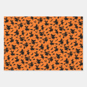 飛んでいる魔女、こうもり、クモの模様 ラッピングペーパーシート (正面)