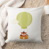 「飛んでいる」キツネ クッション (ブランケット)