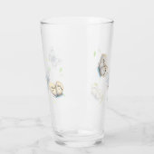 飛行かわいらし中の青とクリームの蝶 タンブラーグラス (左)