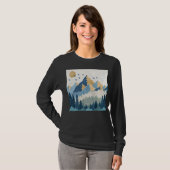 飛行する鳥たちと山々の絵画 Tシャツ (正面フル)