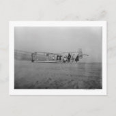 飛行の準備をする滑空機 ポストカード (正面)