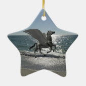 飛行を取っているペガソス セラミックオーナメント (裏面)