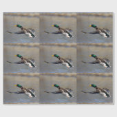 飛行中のアヒル ラッピングペーパー (フラット)