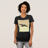 飛行中のフライング・フォートレス Tシャツ (正面フル)