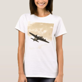飛行中のフライング・フォートレス Tシャツ