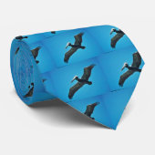 飛行中のブラウンのペリカン ネクタイ (ロール)