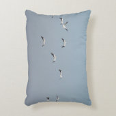 飛行中のペリカン アクセントクッション (正面(垂直))