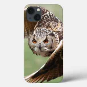 飛行中のワシミミズク iPhone 13ケース