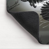 飛行中のワタリガラス マウスパッド (コーナー)