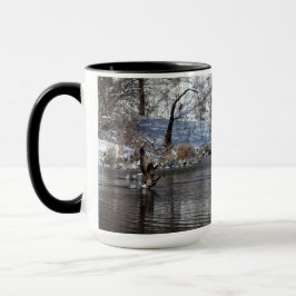 飛行中の水のガゼの持ち上げ マグカップ