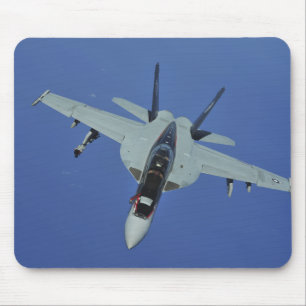 飛行中の米国海軍F/A-18Fによってすごいスズメバチ マウスパッド