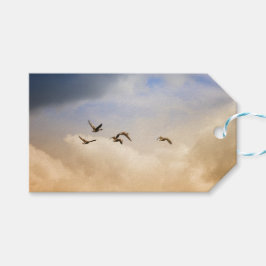 飛行中の鳥の群れ ギフトタグ