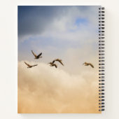 飛行中の鳥の群れ ノートブック (裏面)